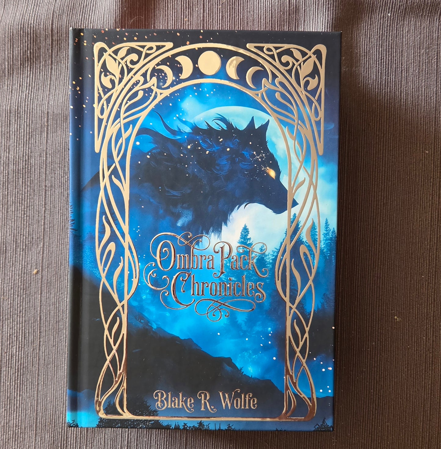 Ombra Pack Chronicles Signed SPECIAL EDITION - Paranormal MM Romance